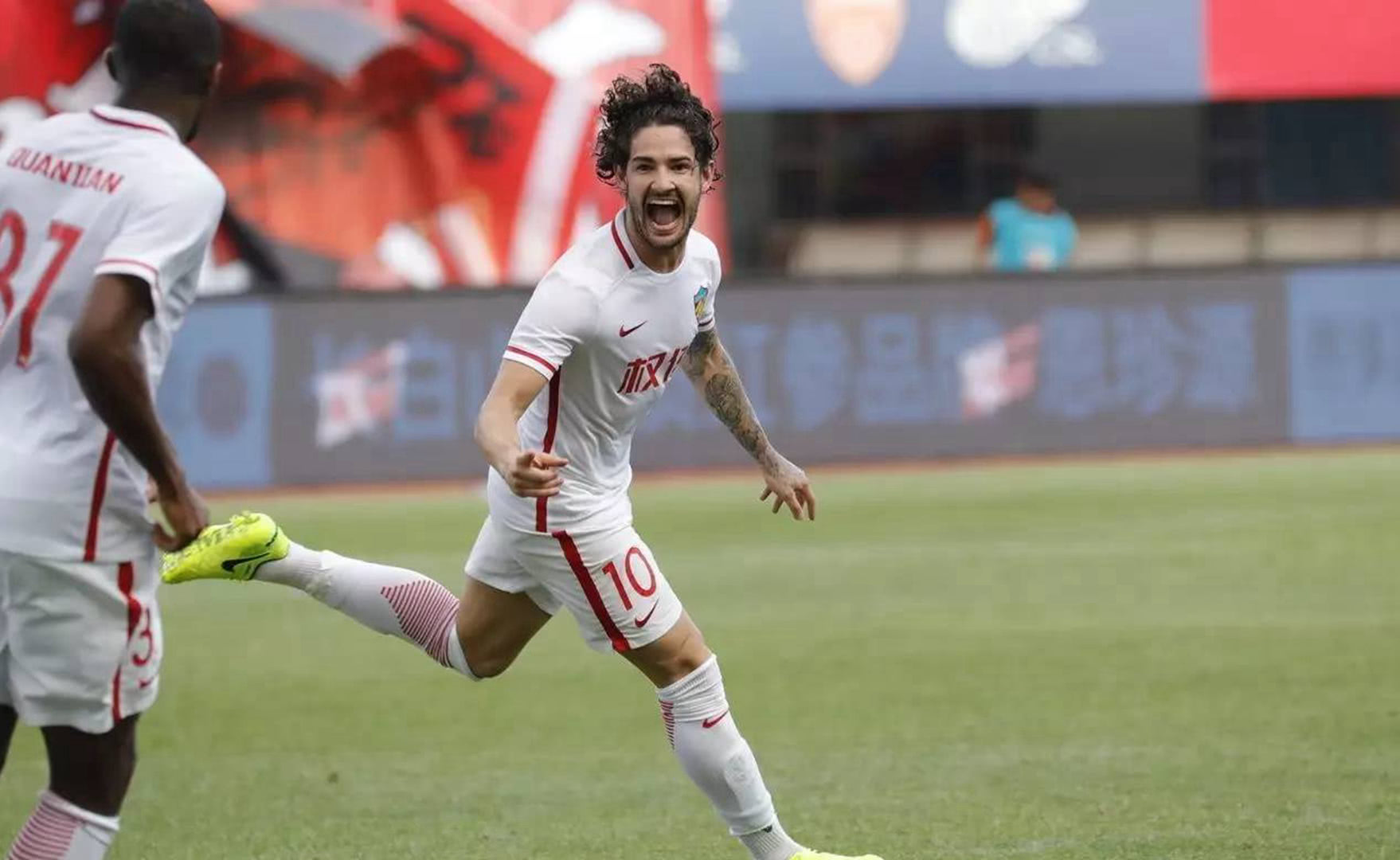 3377体育官方网站-迈阿密热火发布备战花絮，窗口期复出首秀，中超任务艰巨，临场指挥获称赞的简单介绍